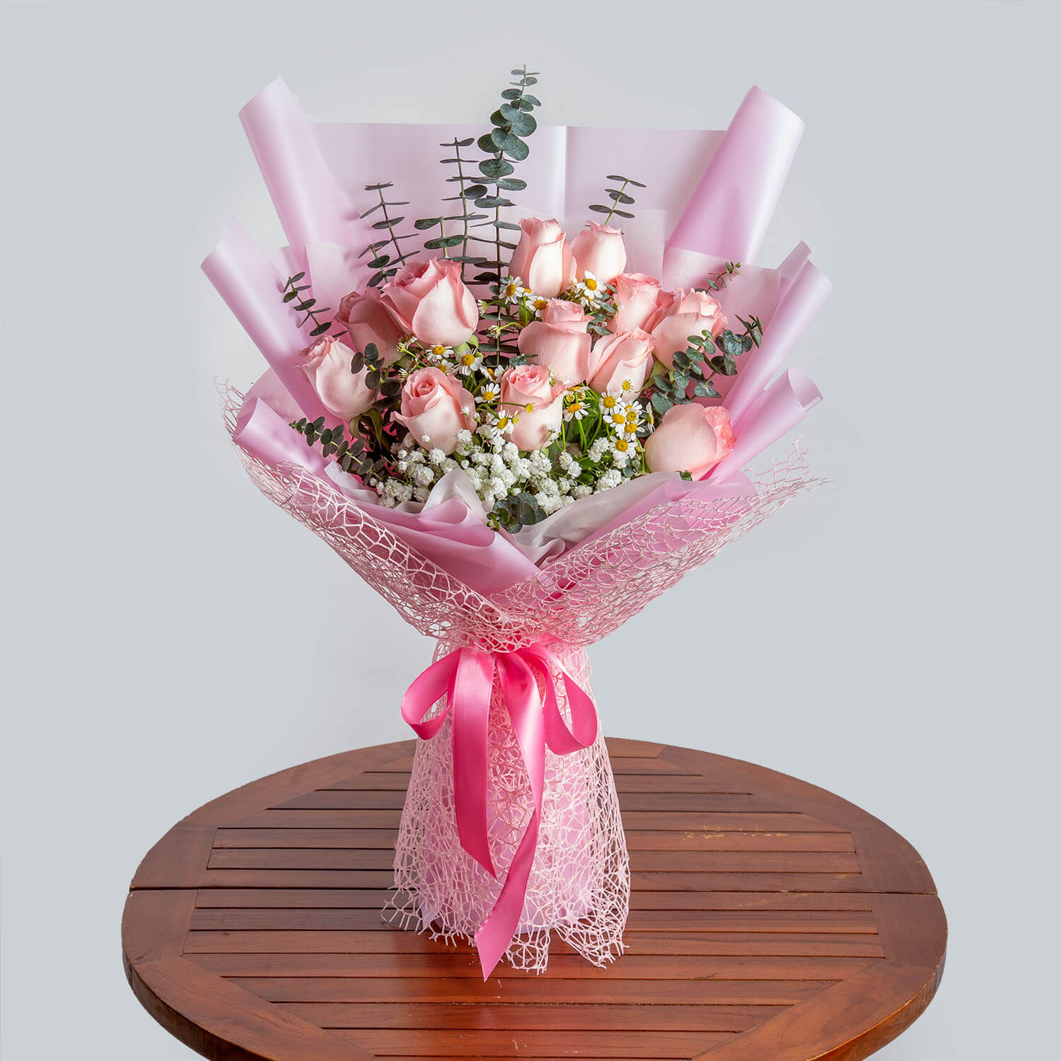 Blushing Beauties: Creative Pink Rose Bouquet Inspirations
