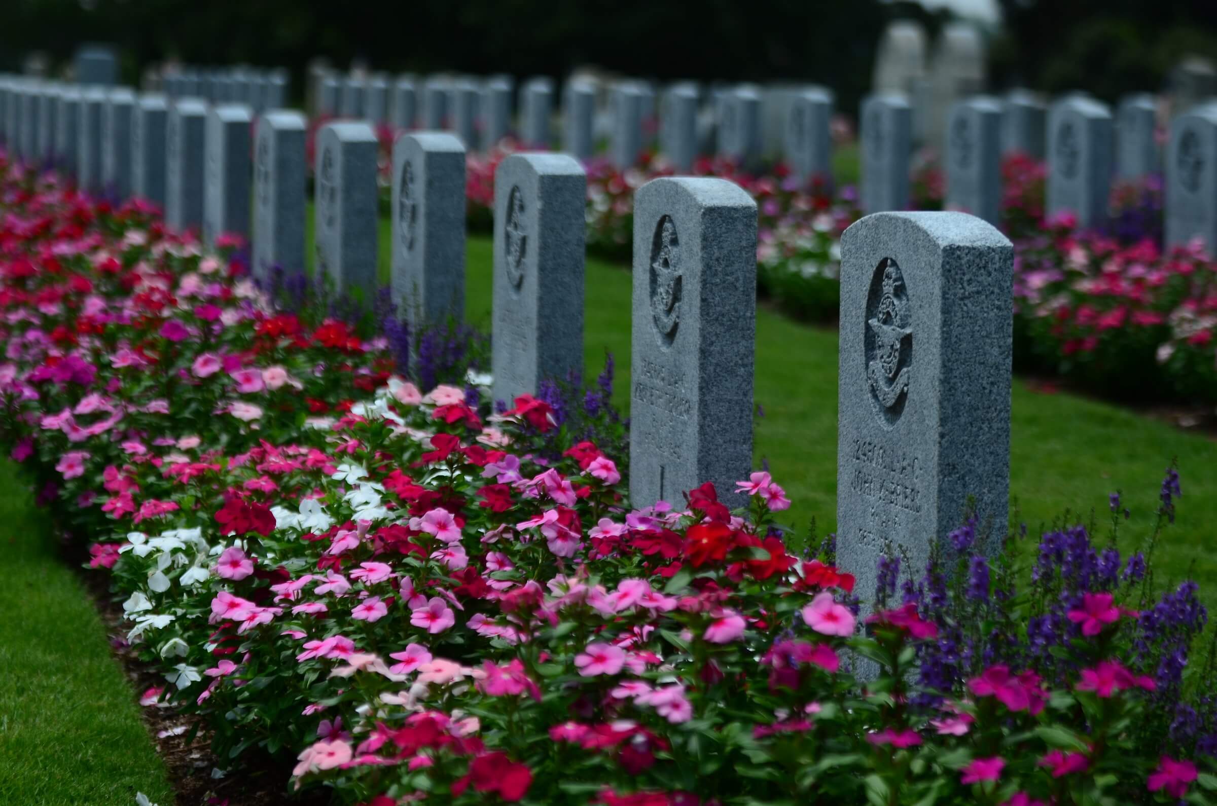 Funeral and condolence flowers in Singapore: etiquette and tips to know