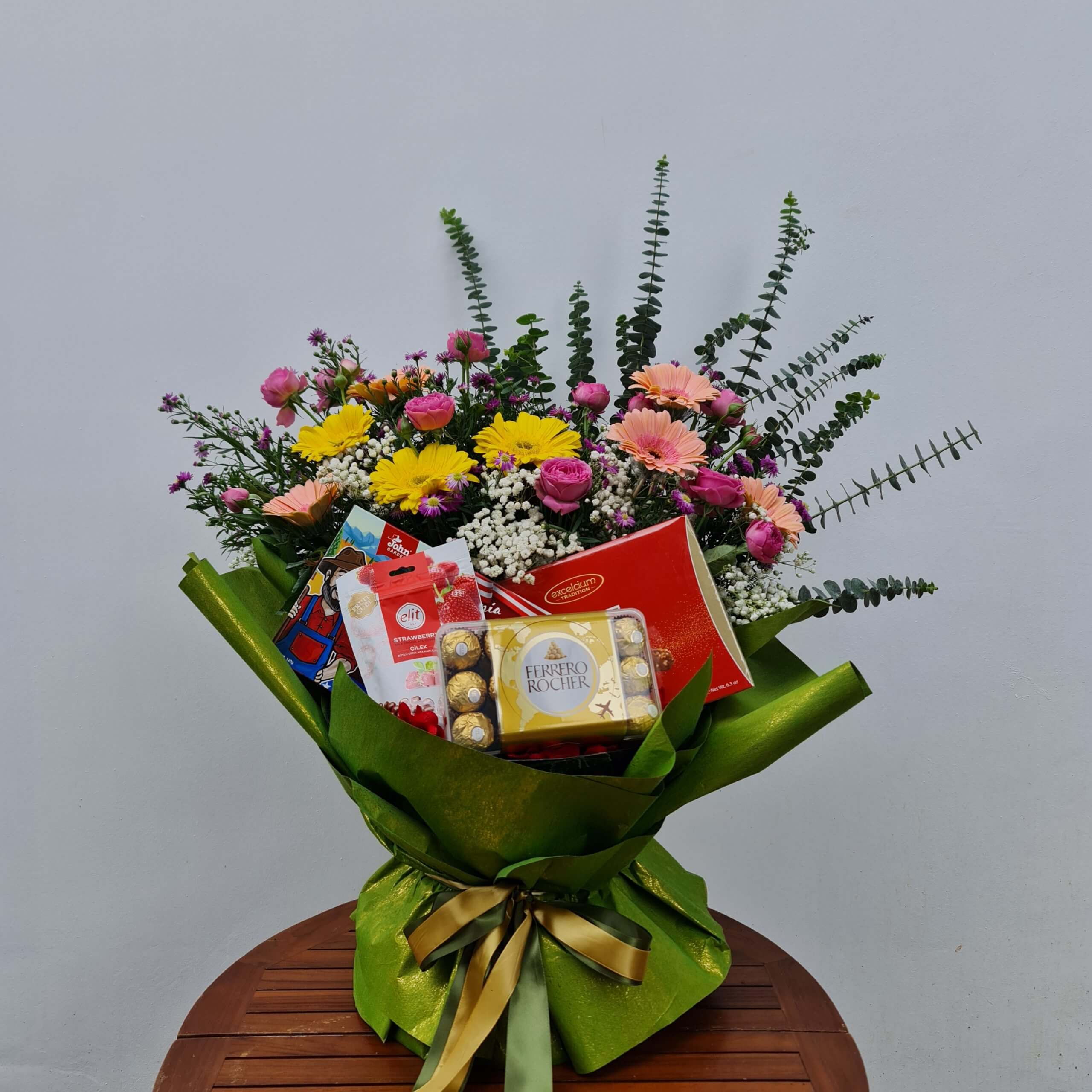 Mother’s Halal Delights Hamper Ramadan Delights Hamper - Best halal hamper at Prince Flower Shop