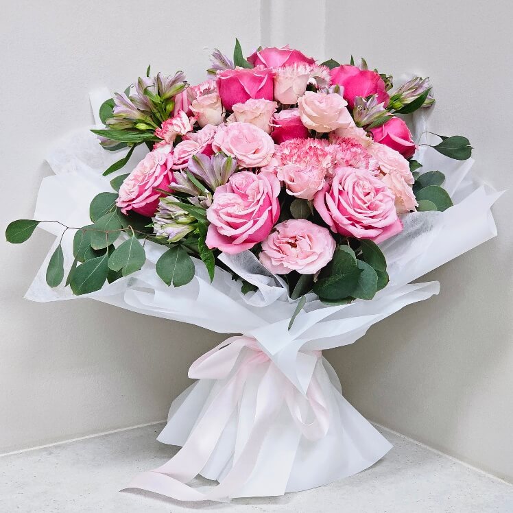Royal Roses Royal Roses